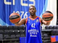 İstanbul'da korkutan kaza: Anadolu Efes'li oyuncu hastaneye kaldırıldı