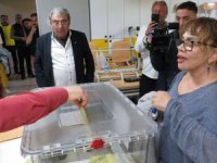 Ünlü isimler sandık başında