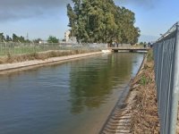 Osmaniye'de sulama kanalına giren 3 gençten biri kayboldu