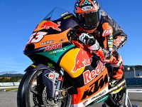 Deniz Öncü, Moto3'ün Avusturya ayağında 1. oldu