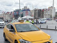 İstanbul'da yolcu seçip mesafe soran taksicilere para cezası