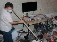 Kayseri'de kiracının terk ettiği evden kilolarca çöp çıktı