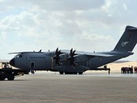 Türkiye'nin Gazze'ye gönderdiği yardım uçağı Mısır'a indi