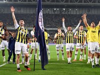 Fenerbahçe, rekor kırarak liderliğini sürdürdü