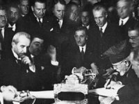 Şaka gibi: PKK’lılar İsviçreli tarihçiye sığındı!