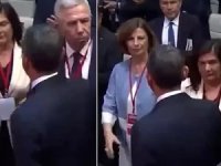 Elini sıkmadı denilen Özel’den açıklama!