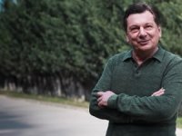 Vedat Milor'dan ironik paylaşım: Özel okul!