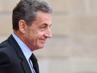Nicolas Sarkozy, cezaevine girdi!