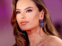 Victoria’s Secret modeli Alessandra Ambrosio, İstanbul’da!