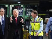 Donald Trump ve Ford işçisi: Argo ve Orta Parmak!