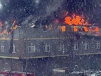 Tuzla'daki çakmak fabrikasında yangın çıktı!