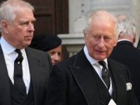 İngiltere karıştı: Prens Andrew gözaltına alındı!