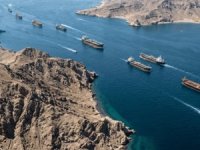 İran: “Biri İsrail bağlantılı 2 gemiyi ele geçirdik”