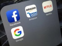 Facebook ve Netflix hisseleri tavan
