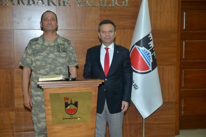 Korgeneral Temel, Vali Aksoy'u ziyaret etti