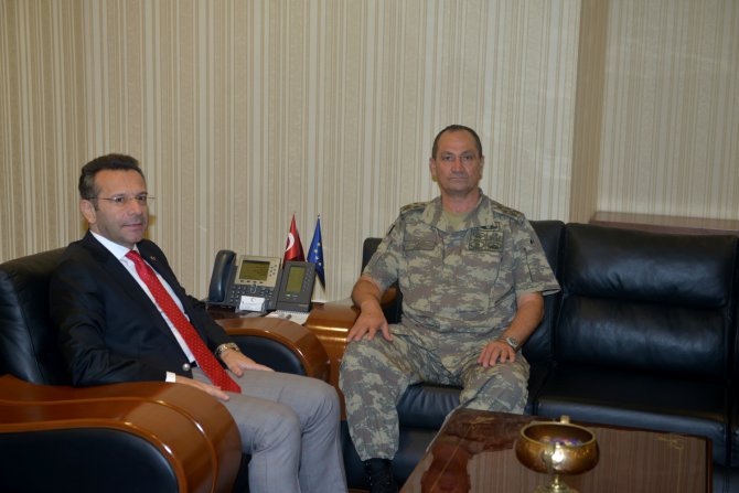 Korgeneral Temel, Vali Aksoy'u ziyaret etti