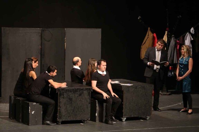 Maltepe Belediye Tiyatrosu Turneye Çıkıyor