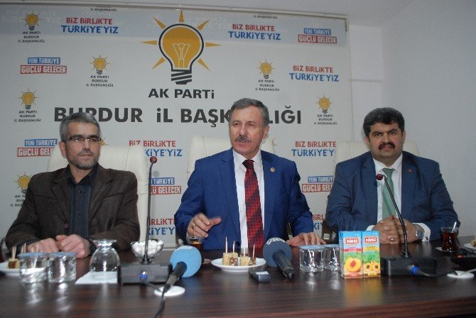 AK Parti’li Özdağ, Burdur’da Partililerle Buluştu