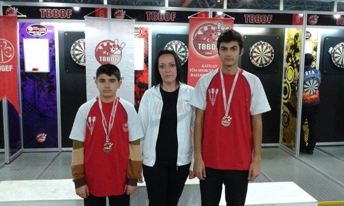 Bozüyük Dart Takımı, Türkiye Kulüplerarası Dart Şampiyonasına Katıldı