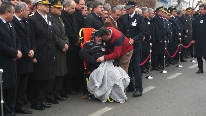 80 yaşındaki Kabukçu, şehit oğlunun cenaze namazını sedyede kıldı