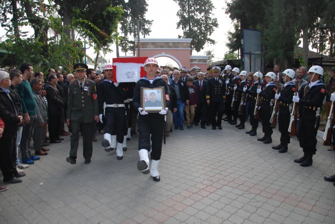 Diyarbakır’da hayatını kaybeden Uzman Çavuş Tarsus’ta defnedildi