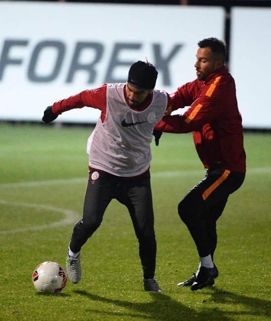 Galatasaray, Akhisar Belediyespor Maçı Hazırlıklarını Tamamladı