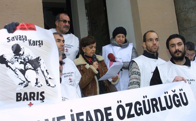 Türkiye Gazeteciler Cemiyeti önünde ‘insan hakları’ eylemi