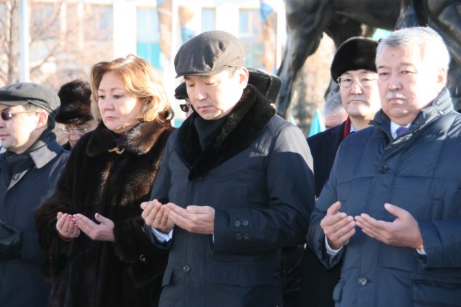 Kazakistan'da 'Jeltoksan' olaylarında hayatını kaybedenler anıldı