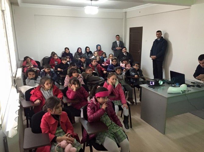 Erzincan Belediyesinden Öğrencilere Temizlik Eğitimi