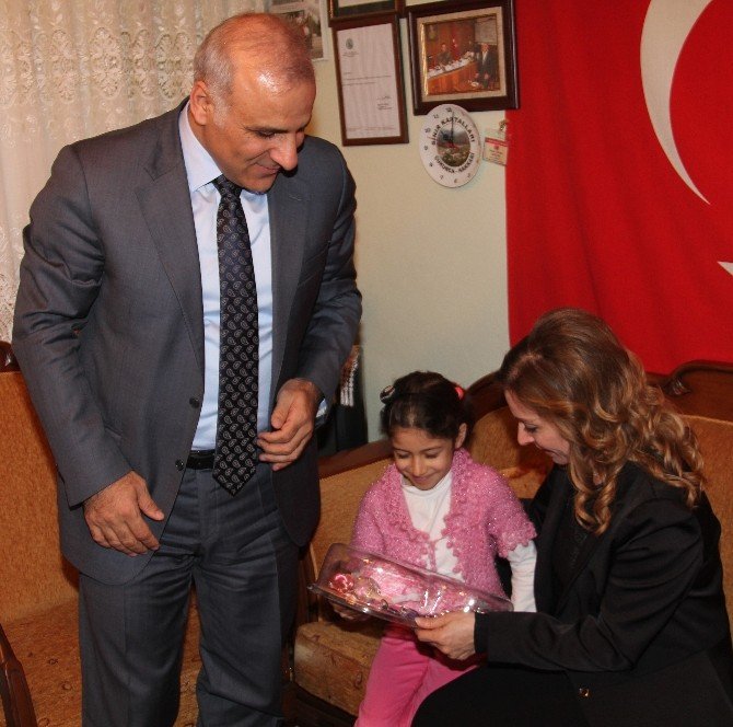 Vali Zorluoğlu’ndan Şehit Ailesine Ziyaret