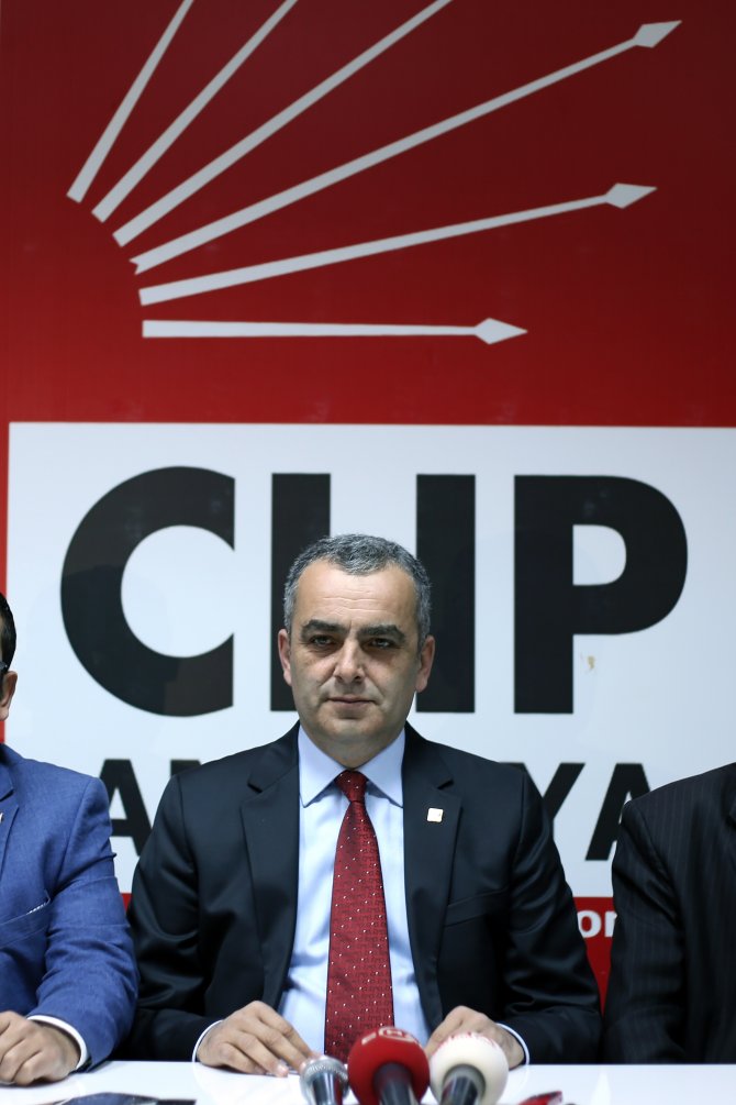 "Türkiye, organize bir suç çetesi tarafından gasp edilmiş durumda"