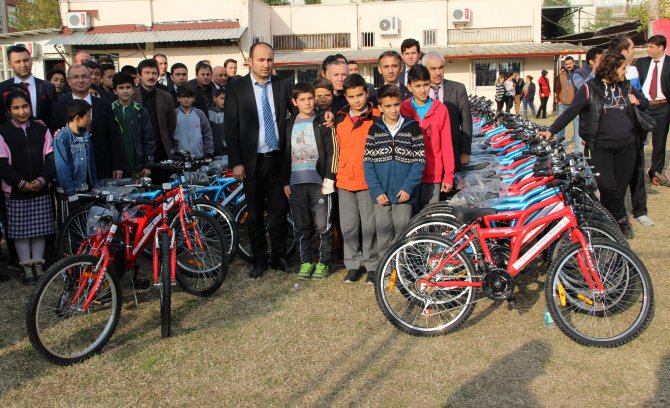 Öğrenciler sağlık için bisiklete binecek