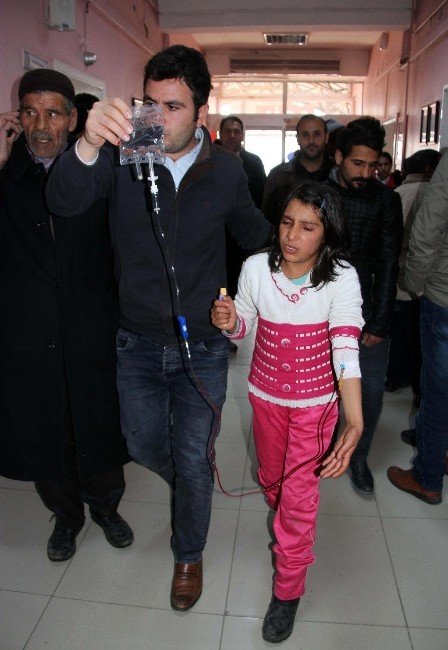 Zehirlenme Şüphesiyle 40 Öğrenci Hastaneye Kaldırıldı