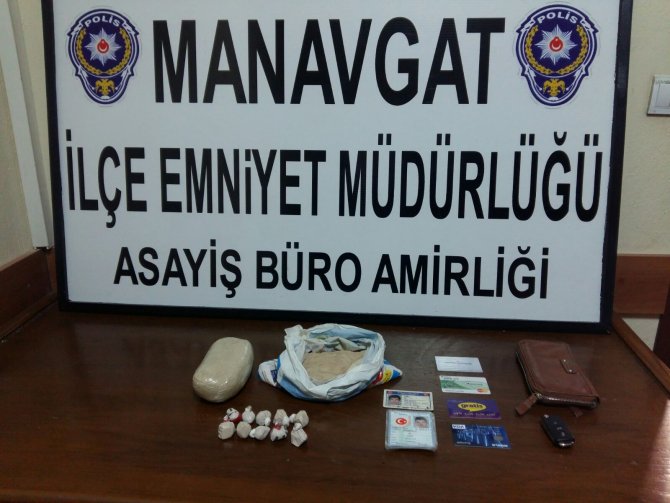 Evinde bir kilo 15 gram uyuşturucu madde bulunan hırsızlık zanlısı tutuklandı