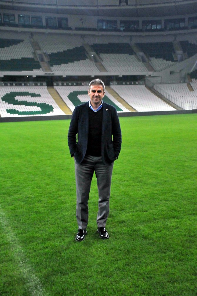 Hamza Hamzaoğlu, Timsah Arena’yı gezdi