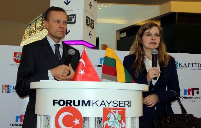Litvanya Ankara Büyükelçisi Sergi Açılışına Katıldı