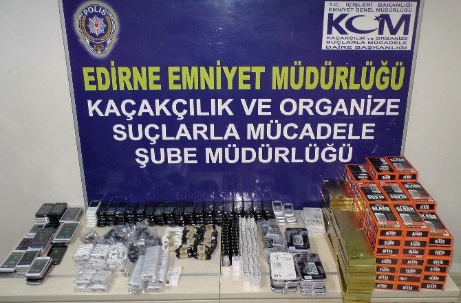 Edirne’de ’Akıllı Telefon’ Kaçakçılığı