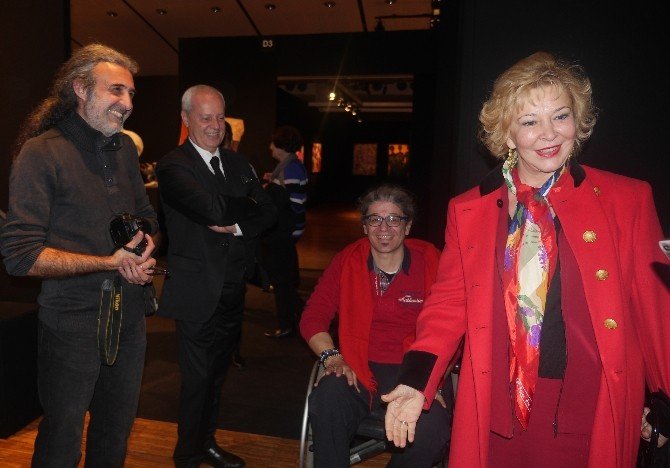 Çağdaş Türk Plastik Sanatçıları, Paris Louvre Carrousel Sergisinde