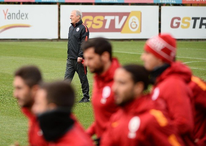 Galatasaray’da Akhisar Belediyespor Maçı Hazırlıkları