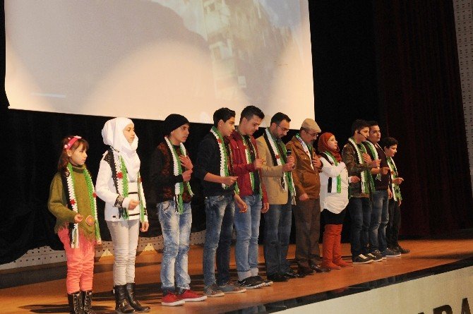 Arapça Etkinlikler Topluluğu Tiyatro Gösterisi