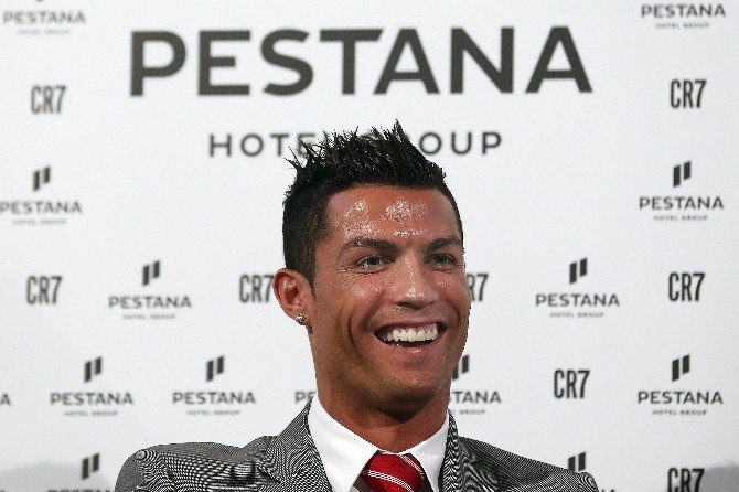 Ronaldo Otelcilik İşine Girdi