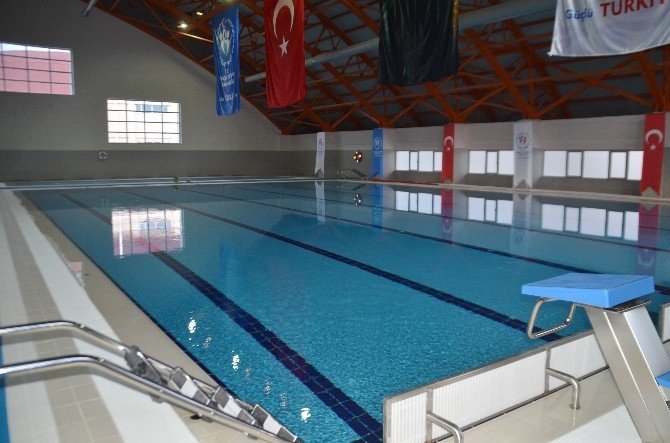 Bafra’da Yüzme Kursu Kayıtları Devam Ediyor