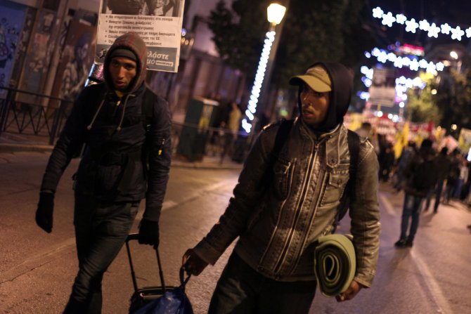 Atina'da göçmenler günü için yürüdüler