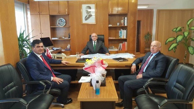 Başkan Yalçın Bursa Karayolları 14.bölge Müdürünü Ziyaret Etti