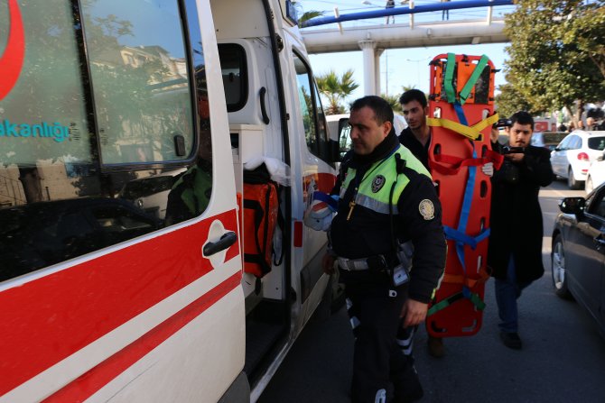 Ereğli'de trafik kazası: 1 polis yaralı