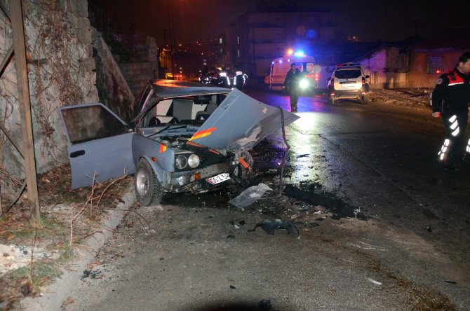 Ankara'da kaza: 2’si polis 4 yaralı