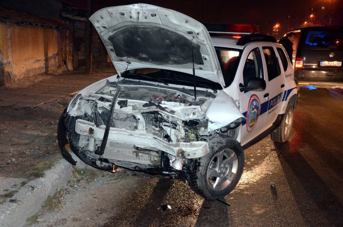 Ankara'da kaza: 2’si polis 4 yaralı