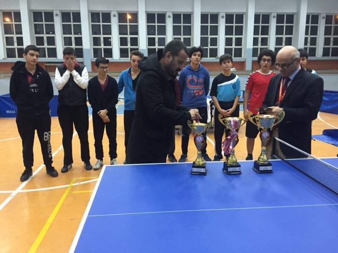 Masa Tenisi Şampiyonası'nda Manavgat'ı temsil edecek