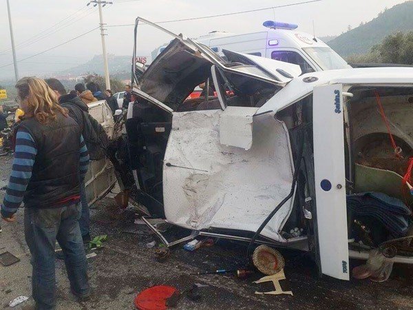 Milas’ta Trafik Kazası: 2 Yaralı