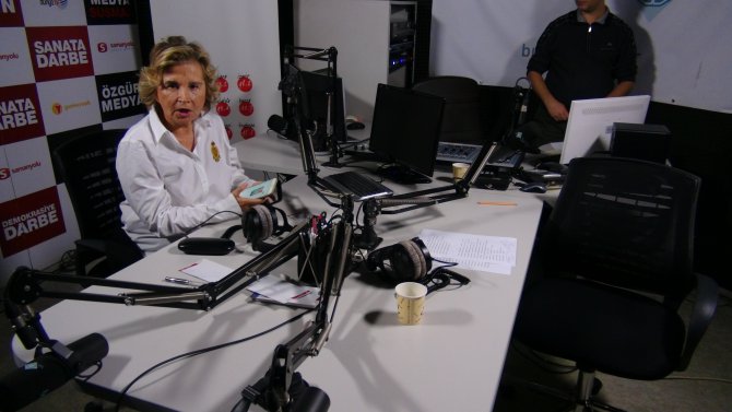 Burç FM'den özgür medya yayını